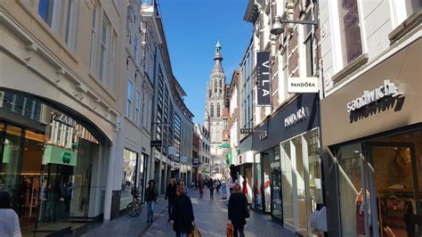 winkel openingstijden breda.